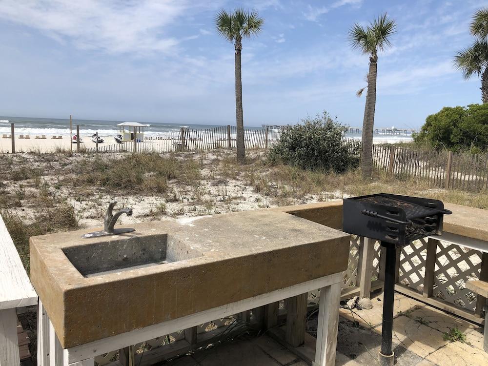 Beach Tower Beachfront Hotel, A By The Sea Resort Panama City Beach Bagian luar foto