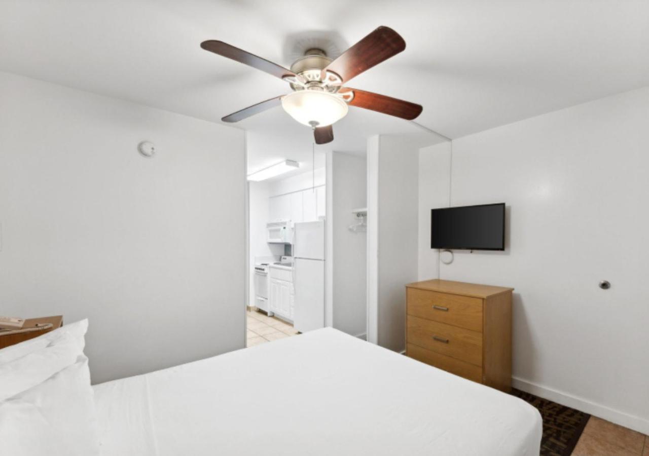 Beach Tower Beachfront Hotel, A By The Sea Resort Panama City Beach Bagian luar foto
